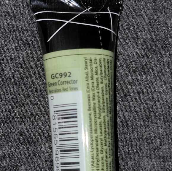 L.A. Girl Pro. Conceal HD Concealer - Green Corrector NEW - Picture 4 of 5